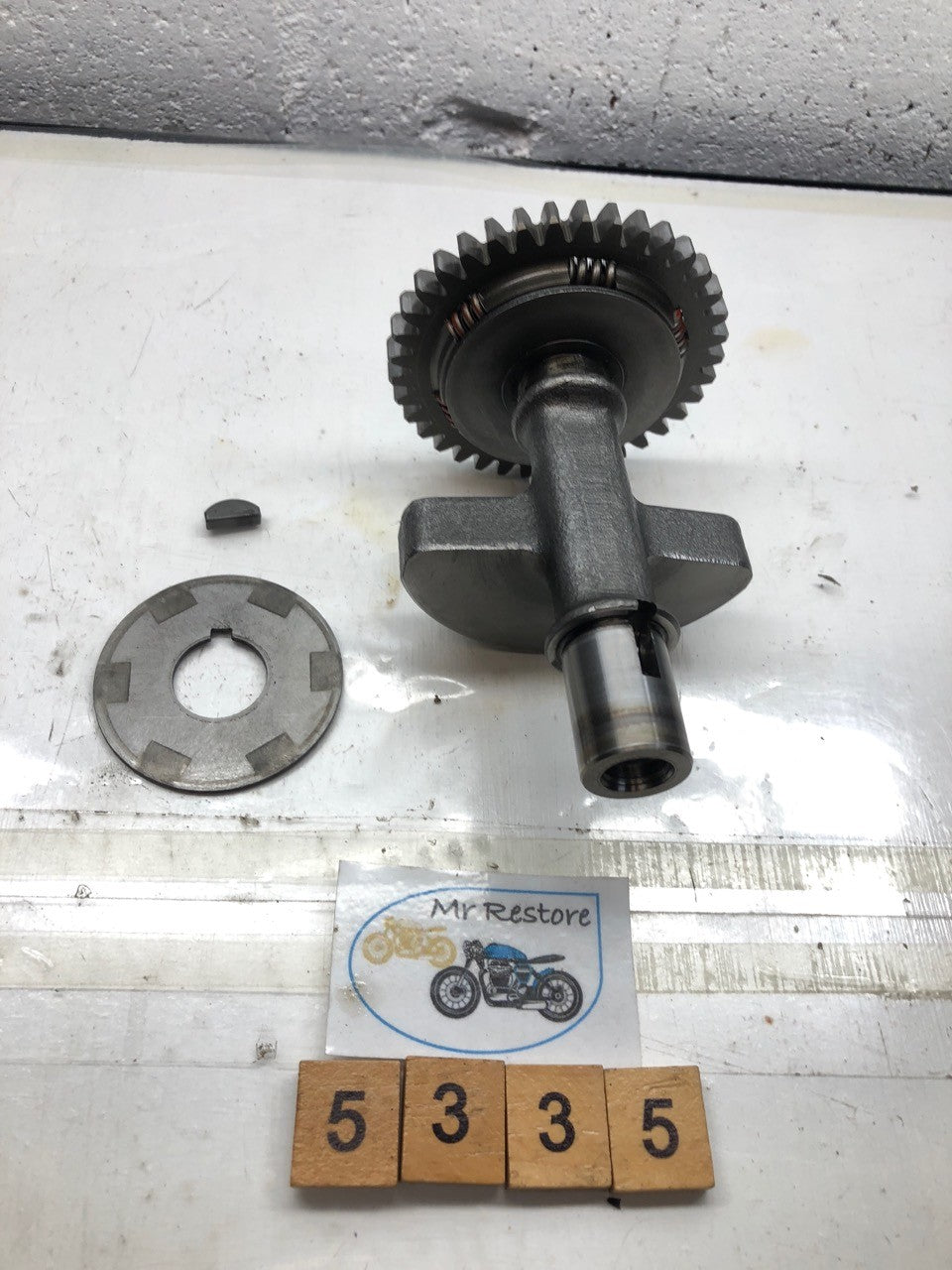 Suzuki DR250 S Crank Balancer Shaft and gear 12651-15D00 orÂ 12651-15D01