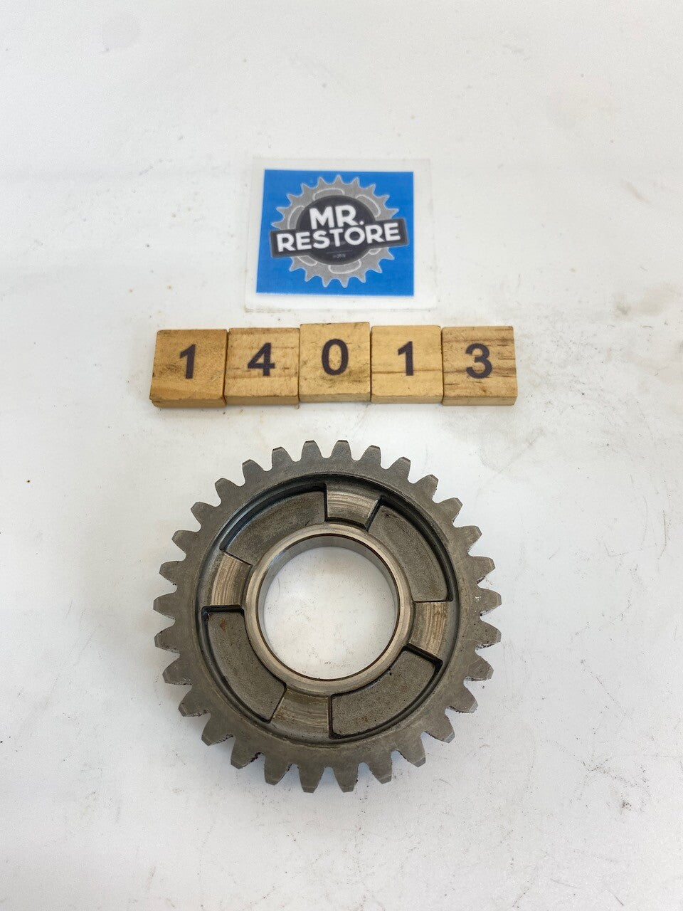 Yamaha RD500LC RZ500 RZV500R Transmission 3rd Gear (30T) 47X-17231-00