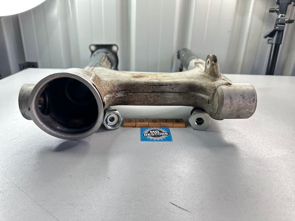 Yamaha XV1100 XV1000 XV750 XV700 Virago Swingarm & Bolts 1RM-22110-00-35