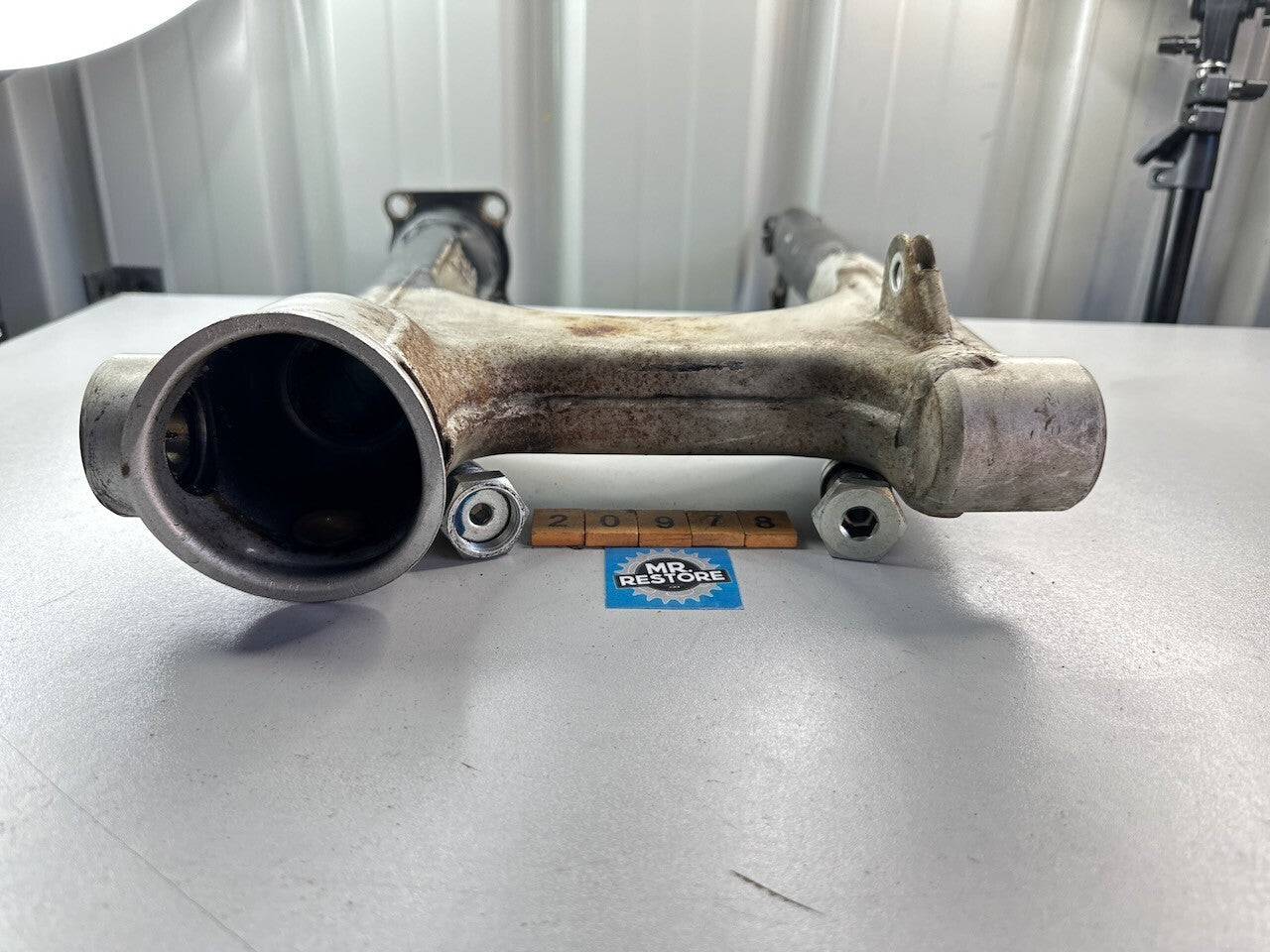 Yamaha XV1100 XV1000 XV750 XV700 Virago Swingarm & Bolts 1RM-22110-00-35
