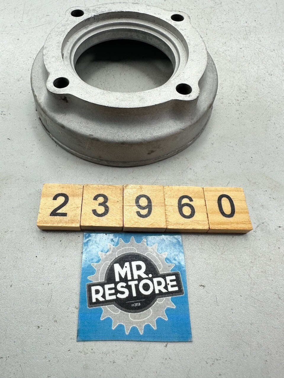 Kawasaki Z1300 KZ1300 '79-82' ZG1300 ZN1300 Output Shaft Bearing Cap 14022-1005