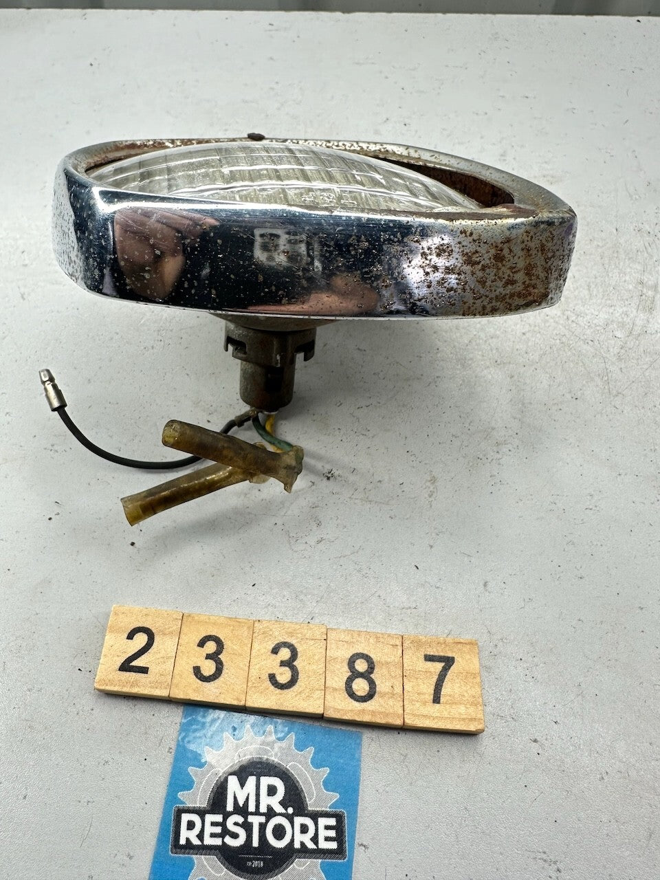 Yamaha V70 V80 V90 Head Light Lamp, Surround, Loom & Bulb (12v)