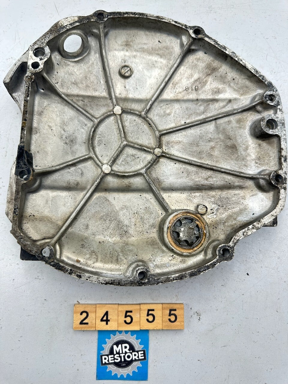 Suzuki GSX750 Clutch Cover 11340-31301