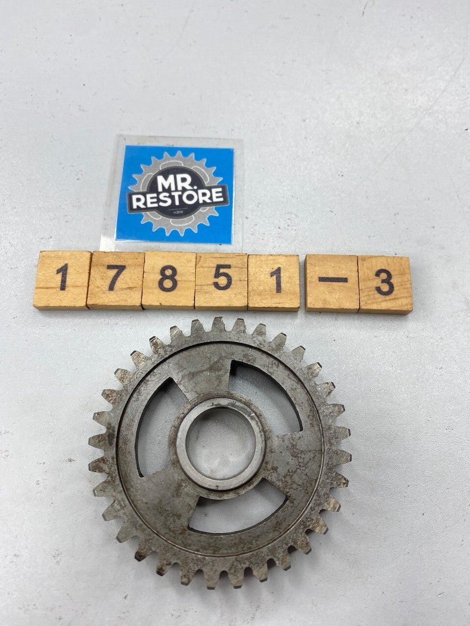 Yamaha SR500 SR400 XT500 TT500 Transmission 1st Wheel Gear 583-17211