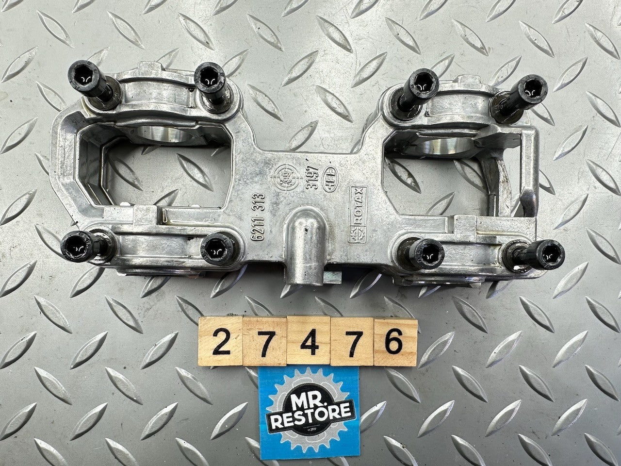 BMW F650GS '99-07' F650CS Cam Shaft Supporting Brackets 11127652868  6211323