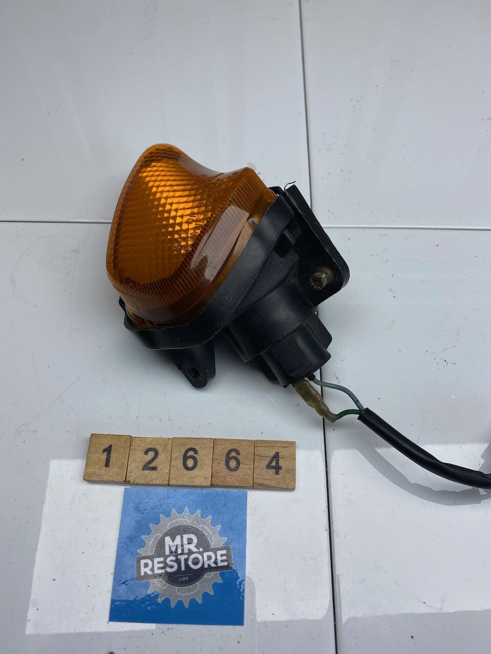 Honda CBR1000 R/H Front Indicator with Original Lens 1993-99 33410-MZ2-003