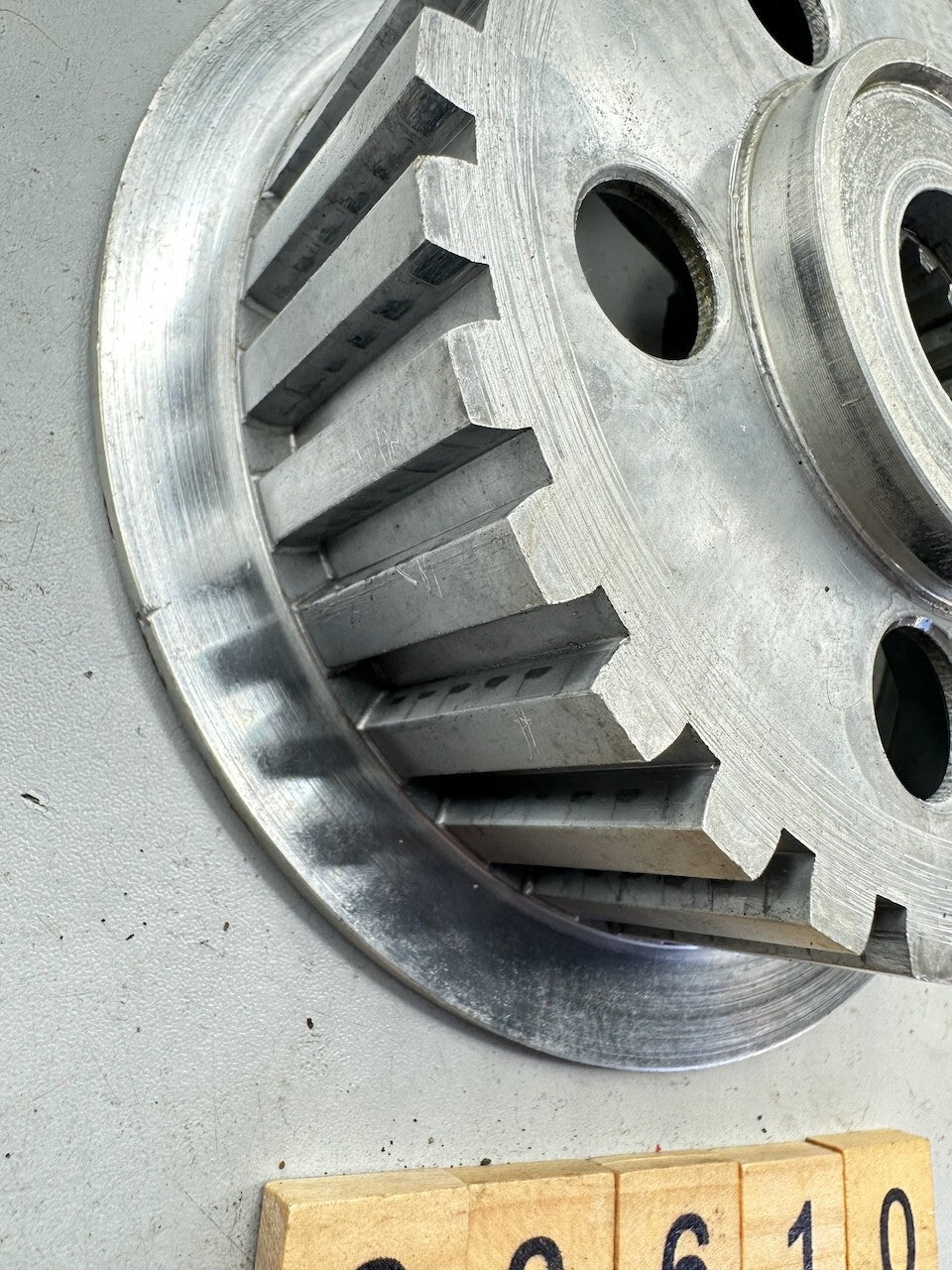 Kawasaki KR250 Clutch Centre Hub Boss 13087-1108