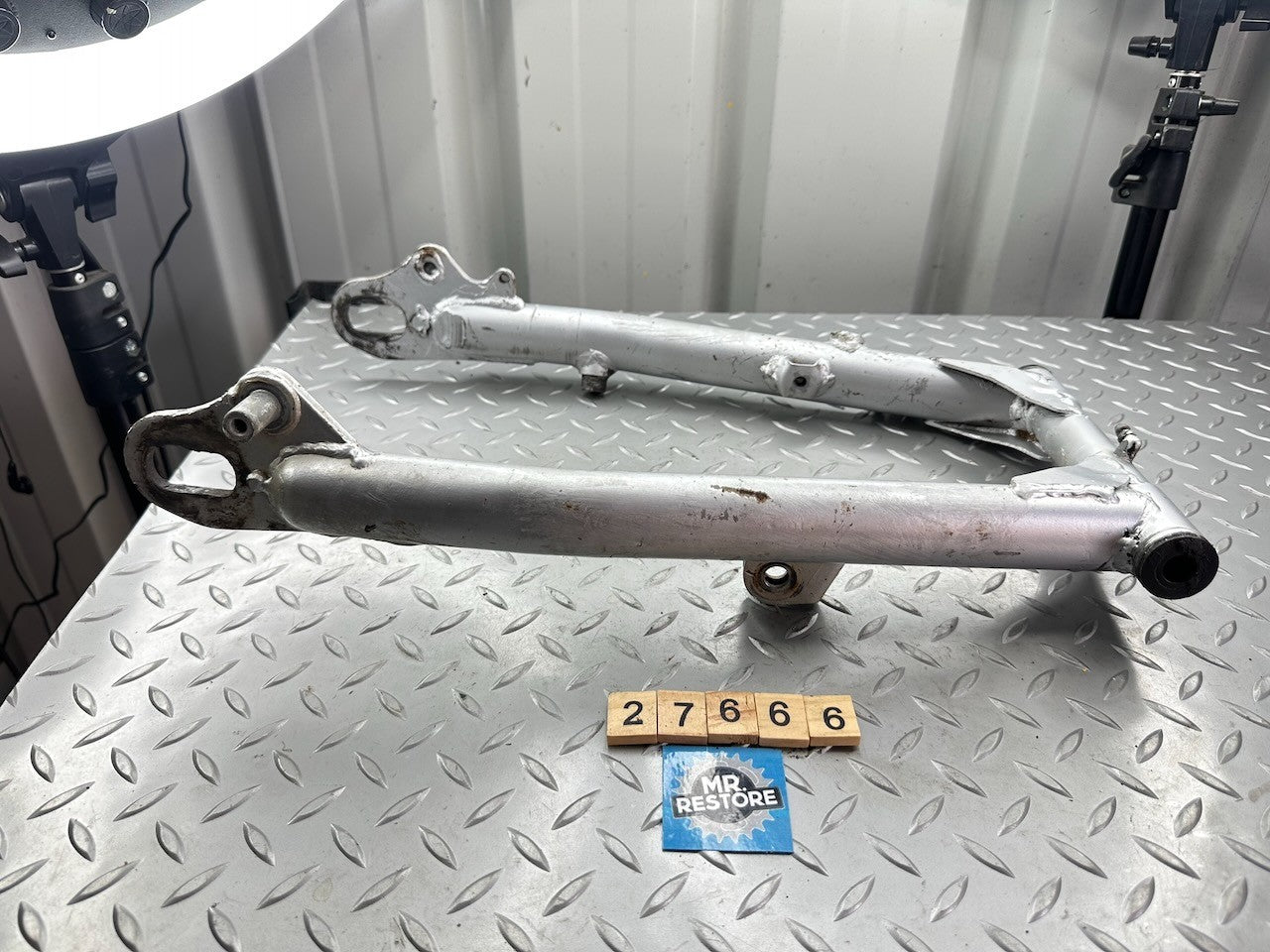 Yamaha TY250 1974 & 1977 Swingarm 493-22110-02-35