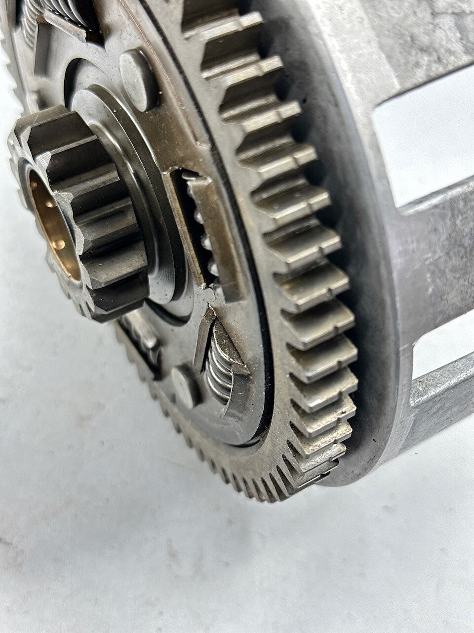 Suzuki DR350 DR250 Clutch Basket 21200-14D11  21200-15D21