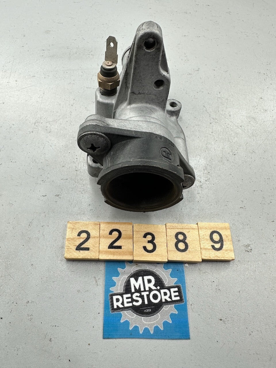 Kawasaki GPZ1000RX ZX1000 1986-88 Thermostat Housing Body & Parts