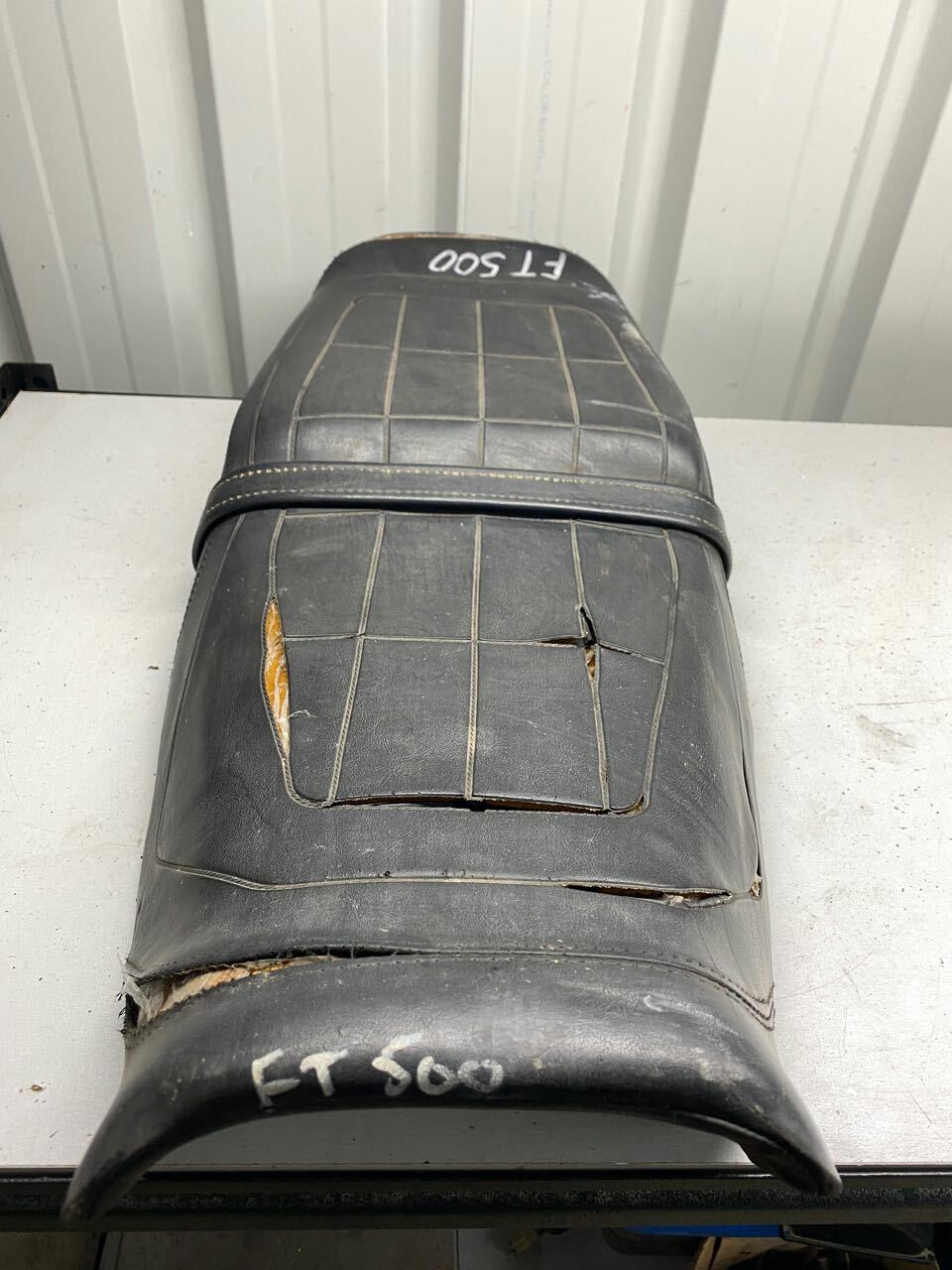 Honda FT500 Seat
