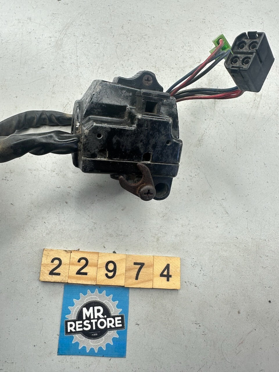 Yamaha XZ550 XS400 RK XS250 R/H Handlebar Switch