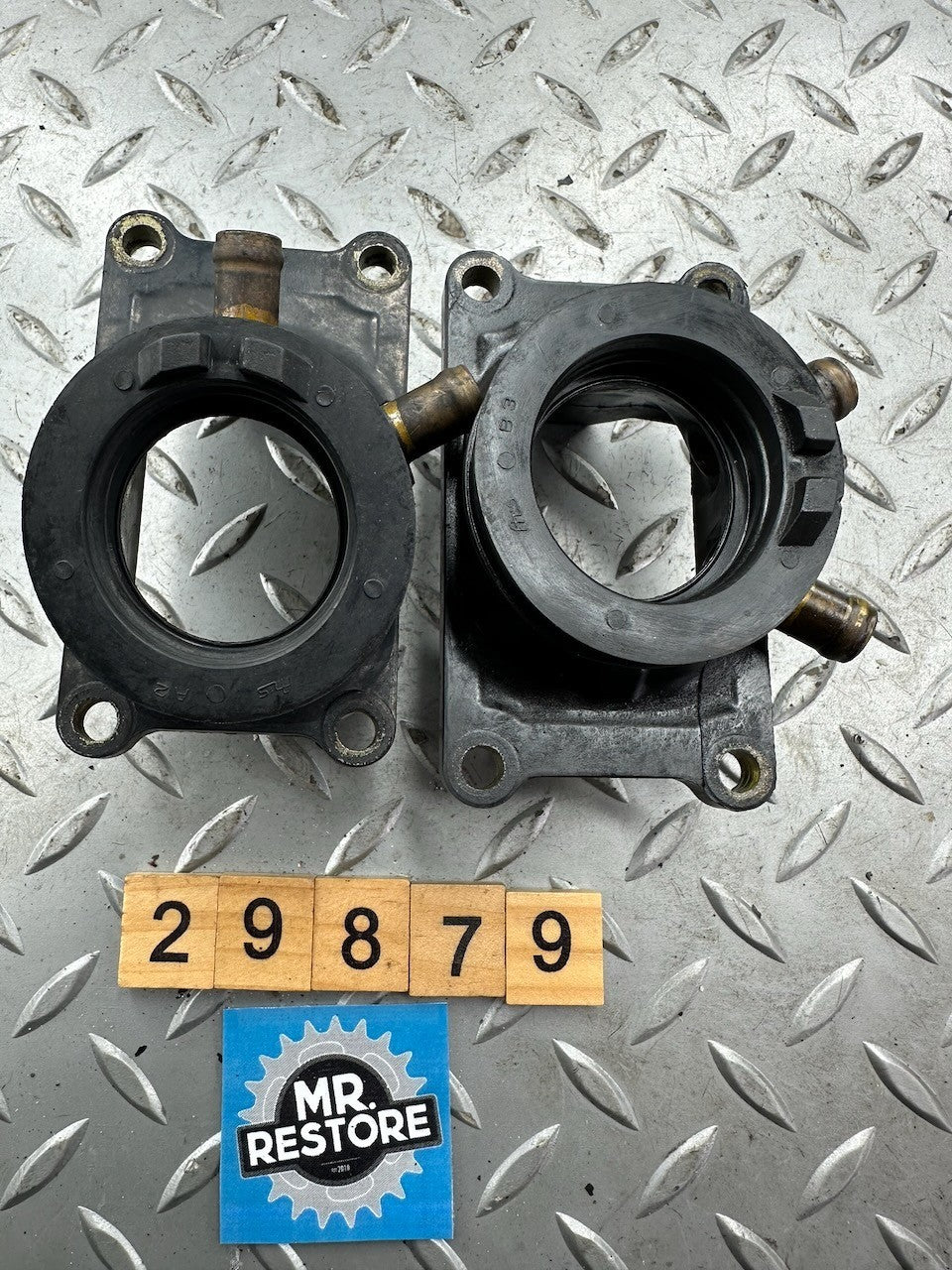 Suzuki RGV250 89-96 Carburettor Inlet Intake Pipe Rubber (Pair) 13120-12C00