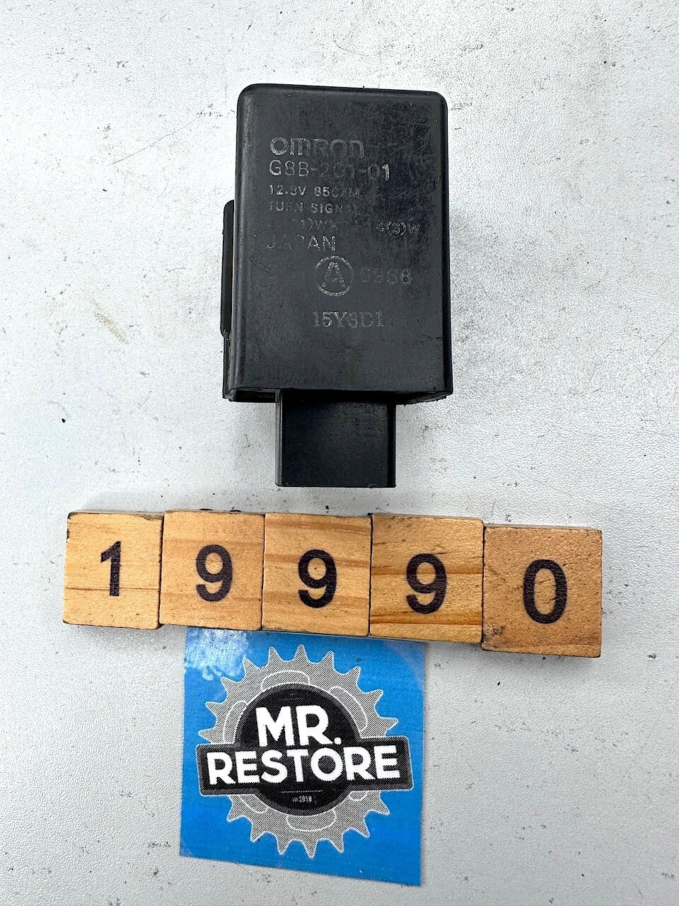 Honda CBX750 1984 Turn Signal Relay & Mount G8B-201-01  38301-MJ0-003