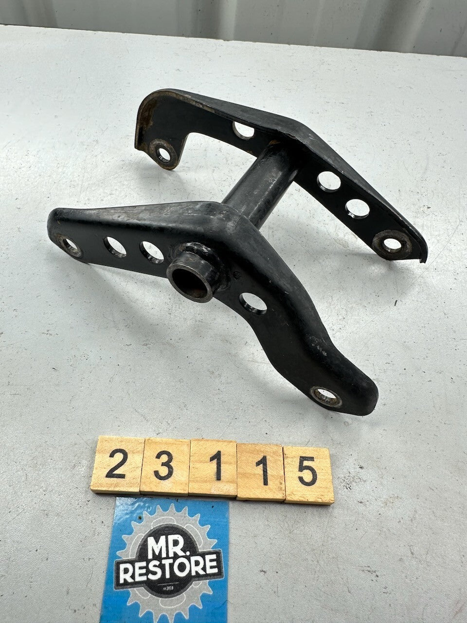 Kawasaki KDX175 '80-82' KDX125 '80-81' Rear Engine Mount Bracket 32029-1123
