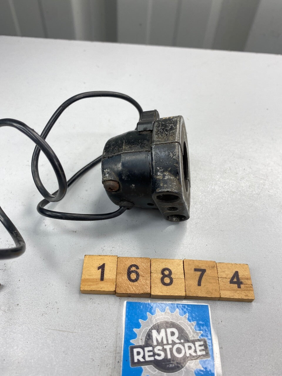 Kawasaki KL250 1977-79 R/H Handlebar Switch 