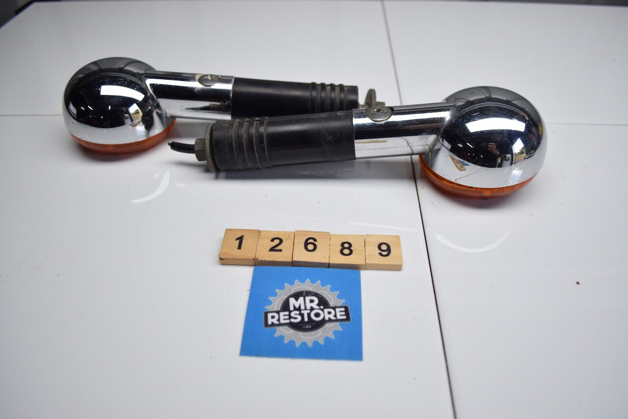 Suzuki Intruder VS800 Pair of Front Indicators with Original Lenses