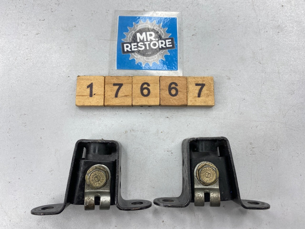 Honda GL1000 Goldwing 1976-77 Shelter Brackets (Pair) 83125-371 - 83126-371-010