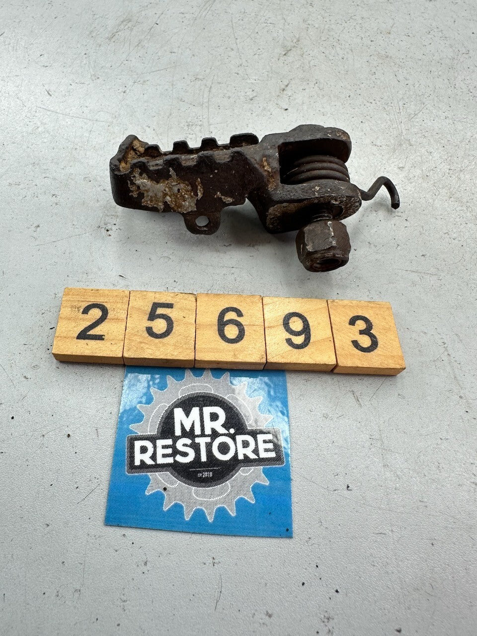 Yamaha TY250 TY175 DT360 DT250 DT175 DT125 DT100 Left Foot Rest Peg & Bolt