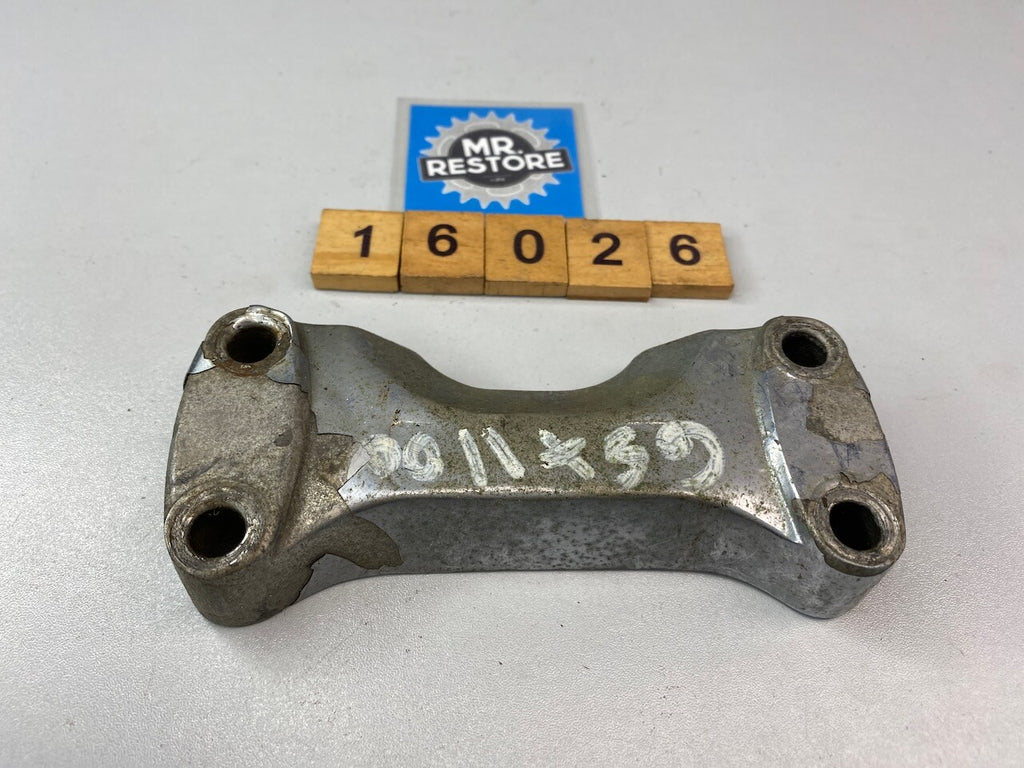 Suzuki GSX1100 Handlebar Top Clamp 56211-49200-291