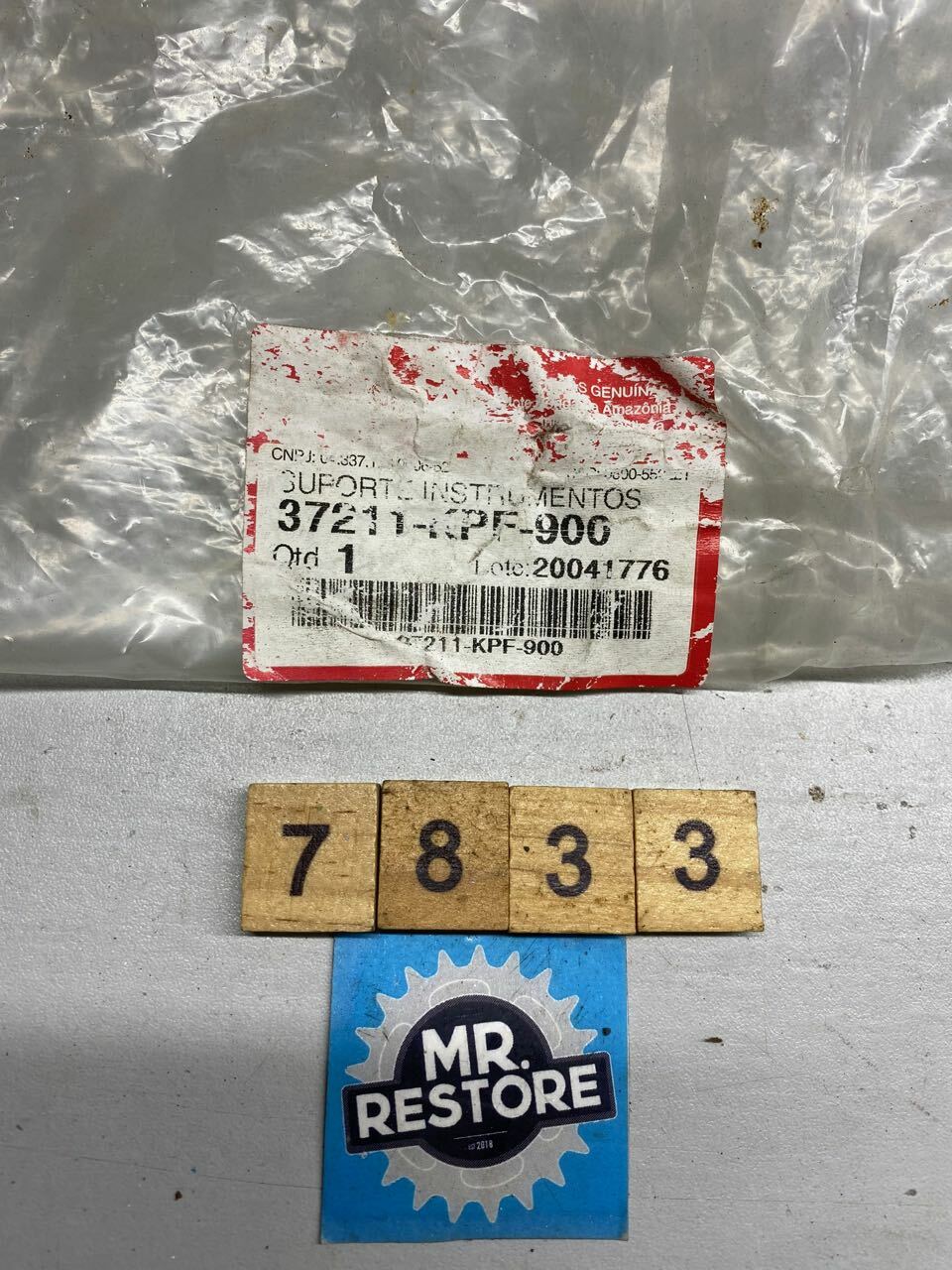 Honda CB250 Meter Bracket 37211-KPF-900 - New Genuine Honda Spare