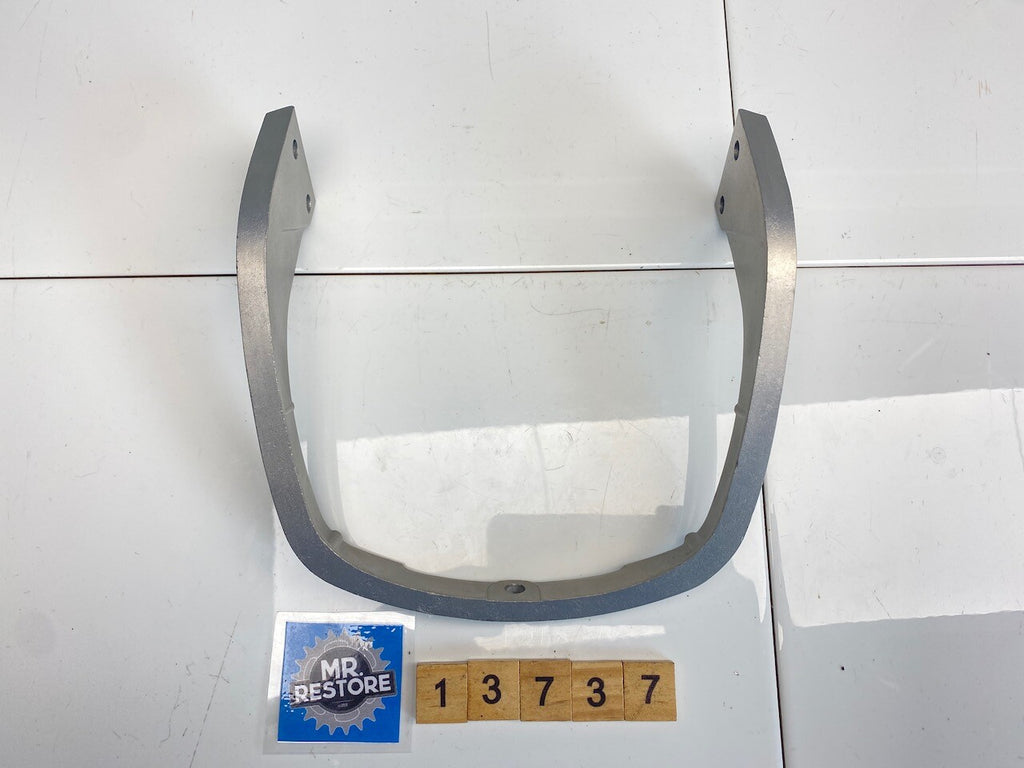 Kawasaki GPZ900R GPZ750R Front Mudguard Brace - Reconditioned