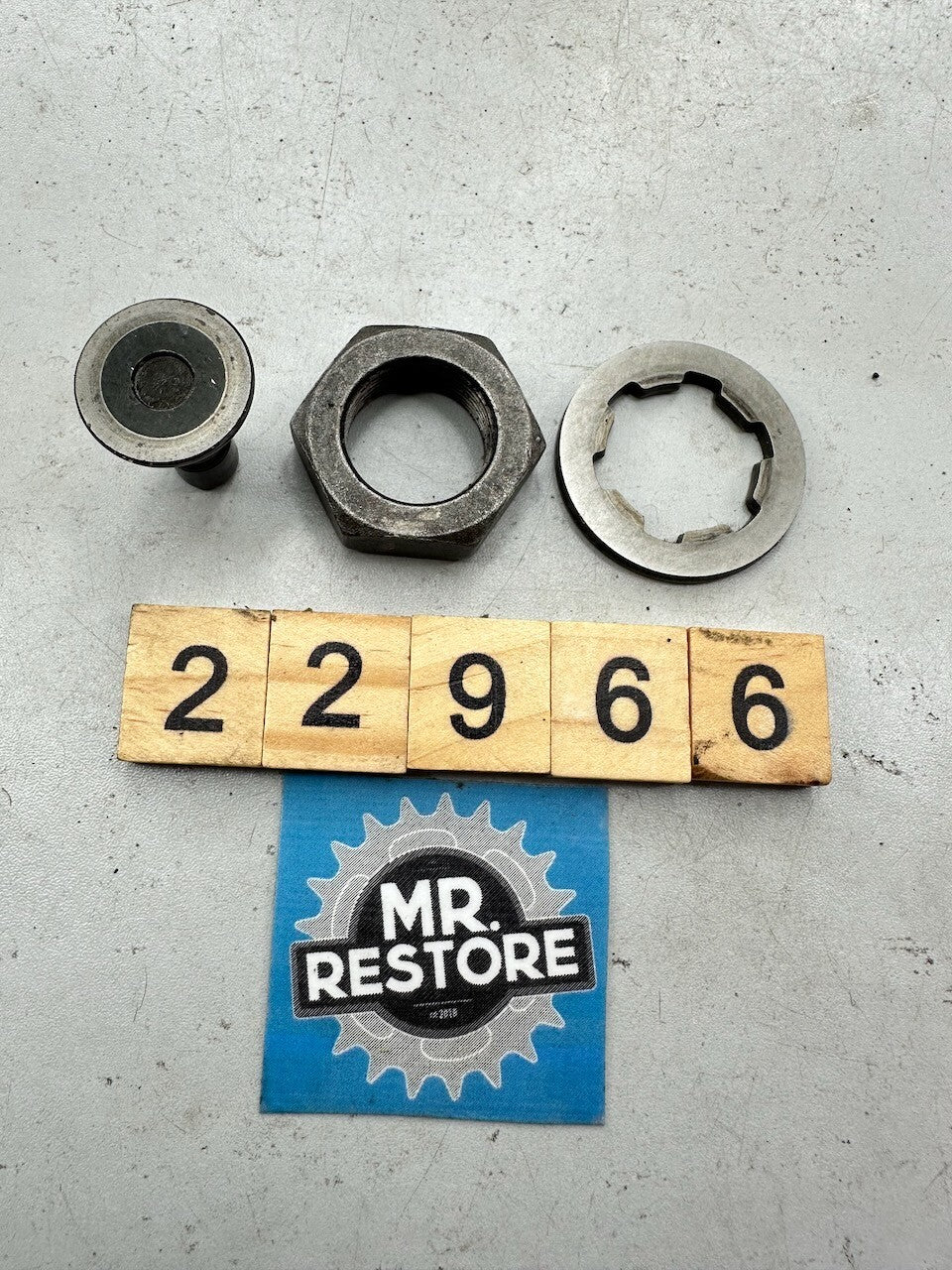 Yamaha XS400 '82-83' Clutch Push Rod 1, Thrust Plate 1 & Nut