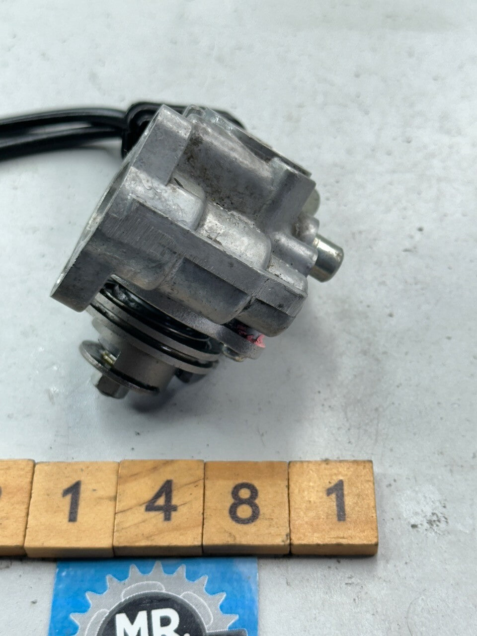 Yamaha TZR250 1KT 2MA TDR250 TDR240 R1-Z Oil Pump 1KT-13101-02 3XC-13101-00