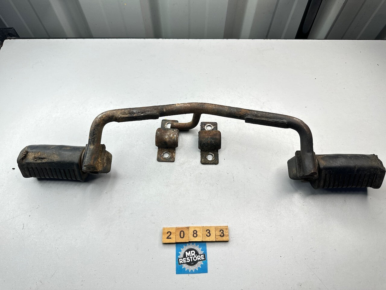 Kawasaki Z250 KZ250 Riders Foot Rest Pegs, Bar & Brackets 34003-1058