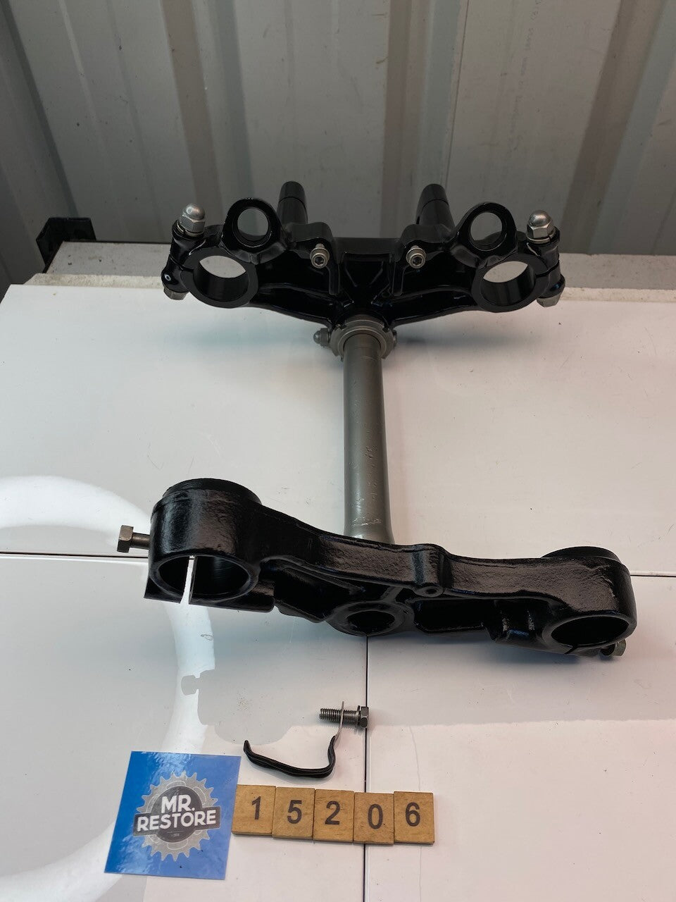 Suzuki GSX750 Fork Clamp Triple Tree Assembly - Re-painted