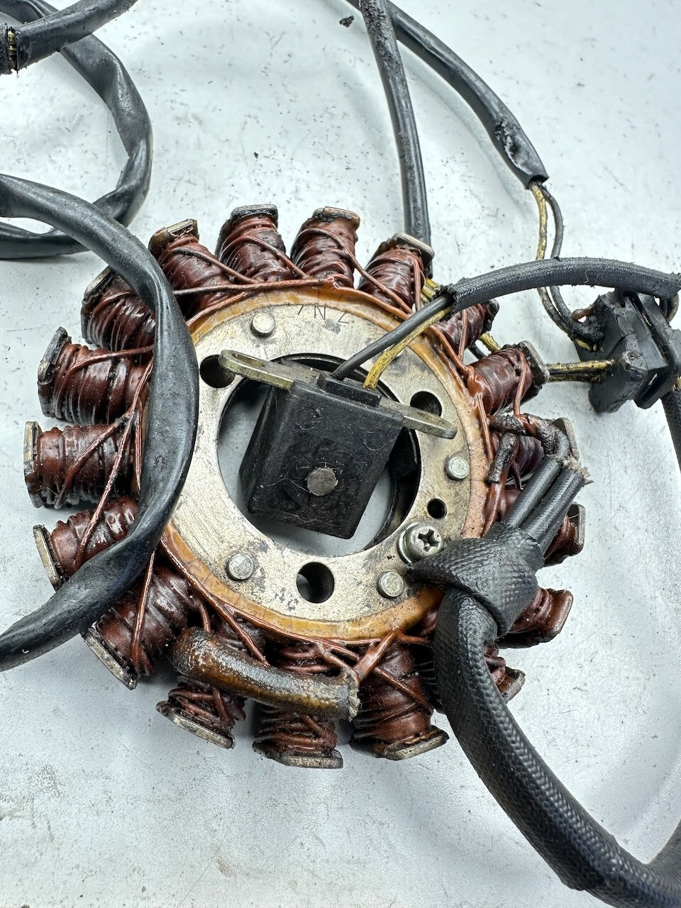 Kawasaki ZZR250 EX250 GPX250 EL250 KLE250 Stator & Pickup Coil 21003-1154