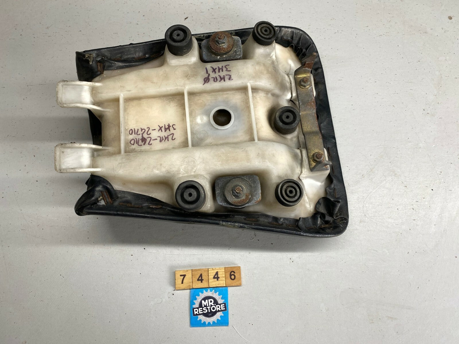 Yamaha FZR250 2KR 3HX Riders Pilot Seat 2KR-24710 - 3HX-24710