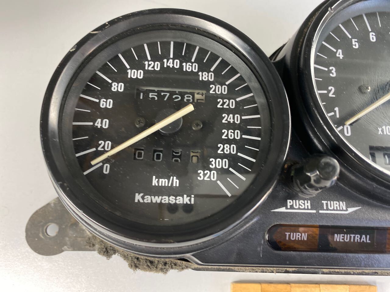 Kawasaki ZZR1100C Dashboard Instruments Meters KMH Tested (showing only 15728ks)
