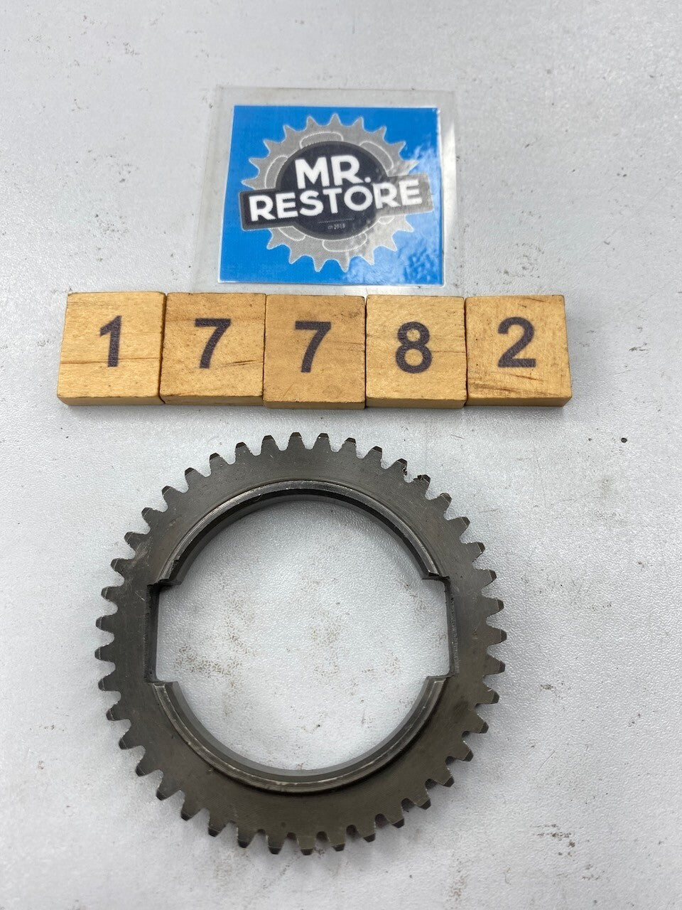 Yamaha SR500 SR400 XT500 TT500 Oil Pump Drive Gear (42T) 583-13324