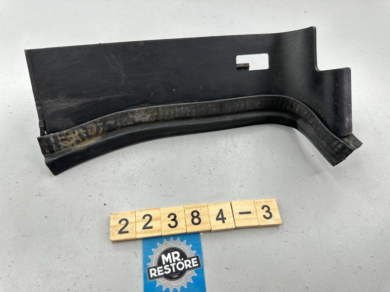Kawasaki GPZ1000RX ZX1000 1986-88 Lower Cowling Cover & Seal 14024-1115