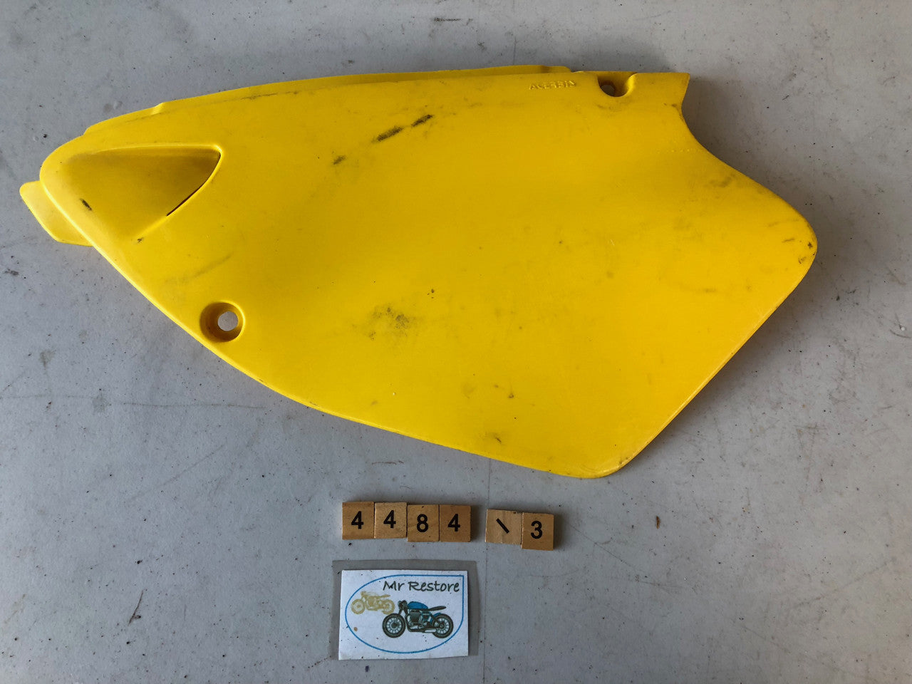 Yamaha YZ125 YZ250 WR250 1996-2001 Side panel (3 available)