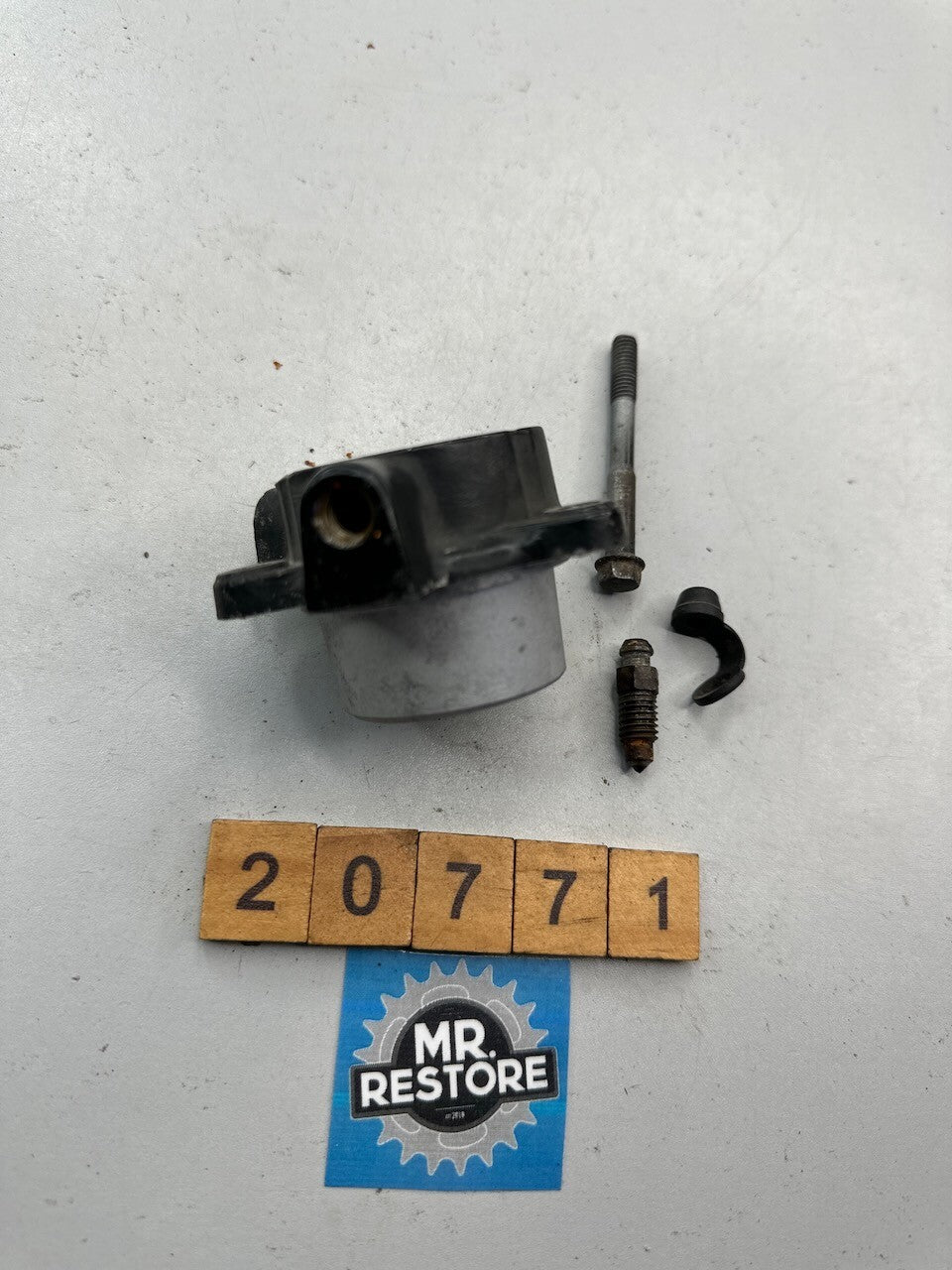 Honda VF1000F R - Slave Cylinder 22860-MB6-003