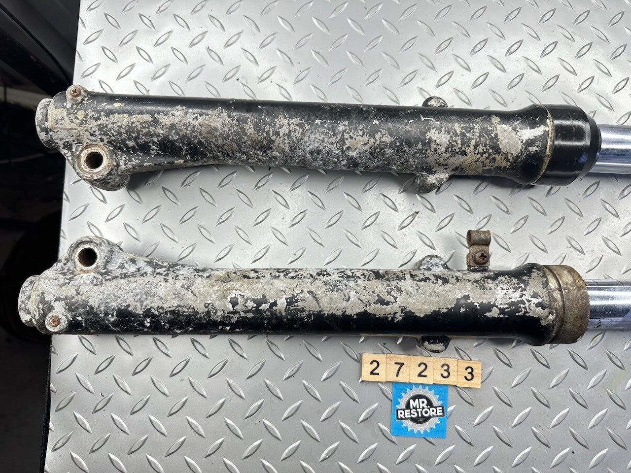 Suzuki SP370 '78-79' Pair of Forks