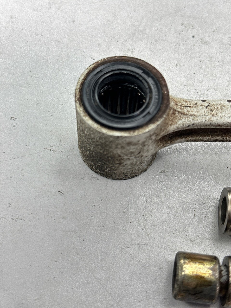 Honda CBR250R MC19 NSR250R - Cushion Rod, Bushes & Bolt 52460-KV3