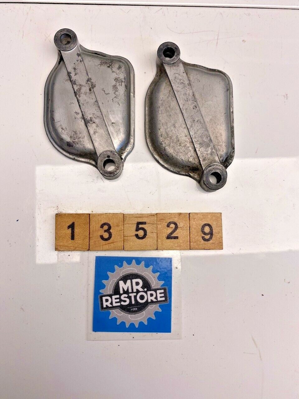 Suzuki GN250 GZ250 SP250 DR250 Inspection Caps x 2 11175-38202