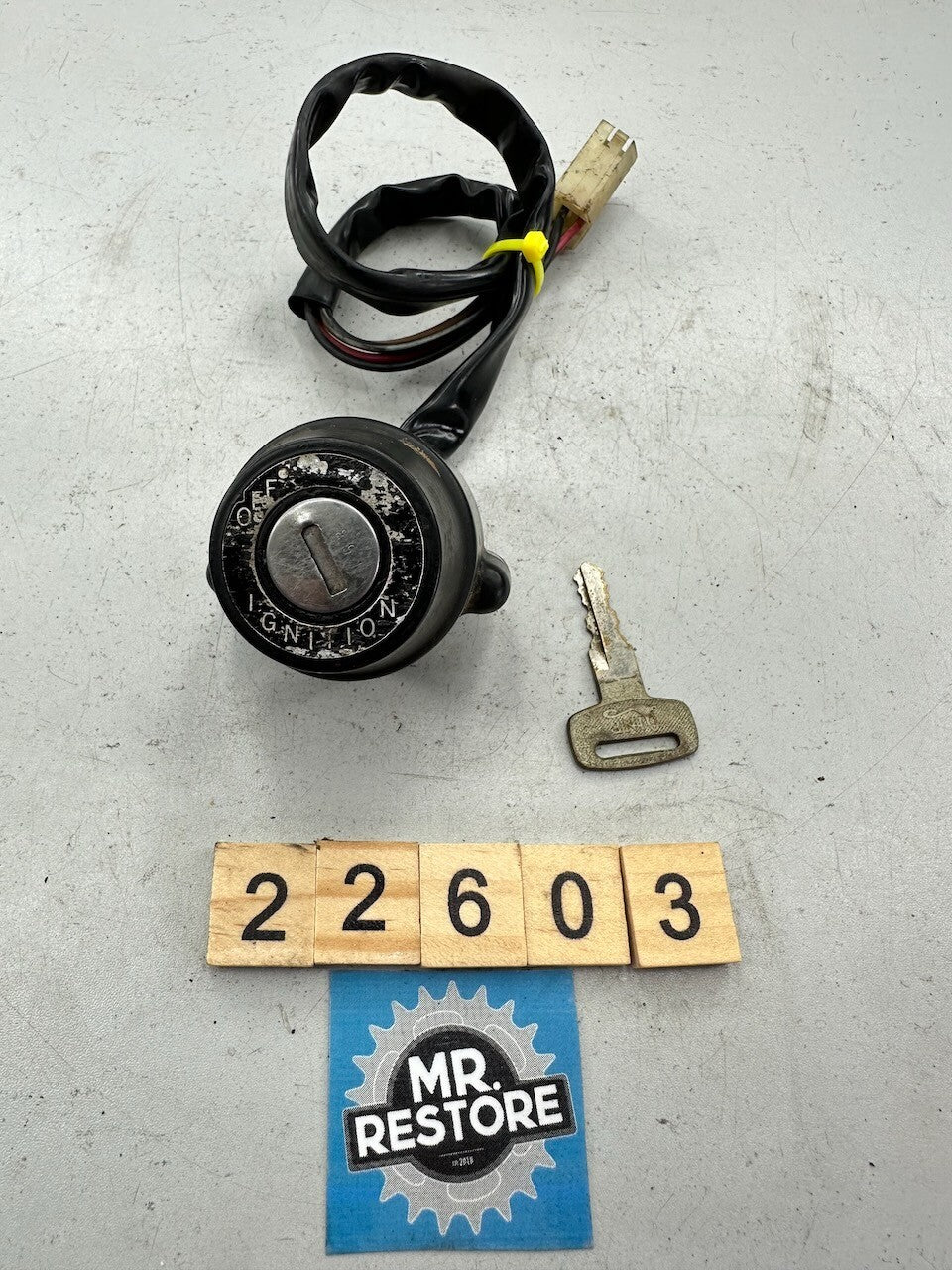 Yamaha DT175 DT250 OEM Ignition Switch & 1 key