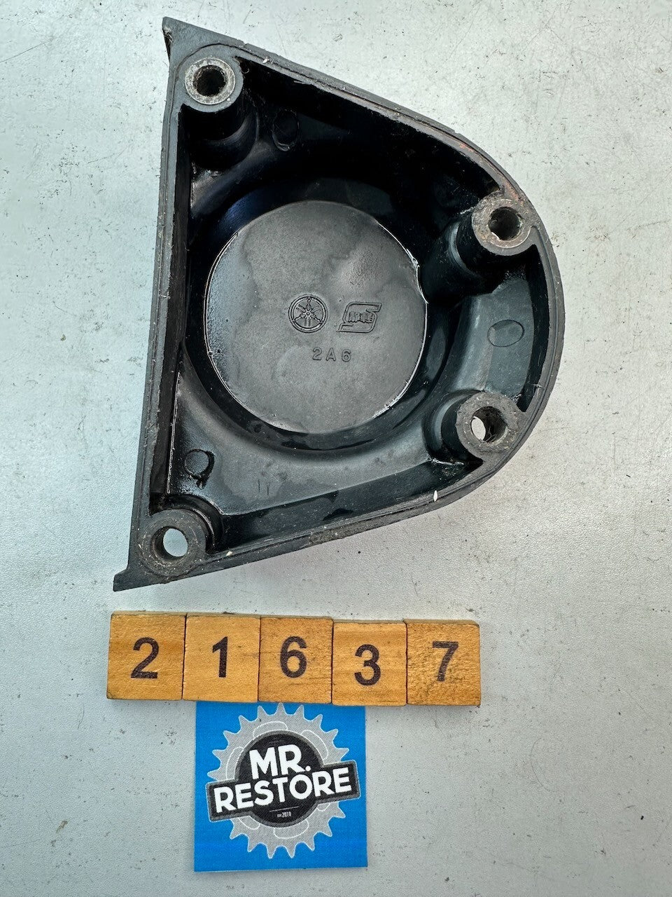 Yamaha DT125 DT175 MX OEM Oil Pump Cover 2A6-15416-00