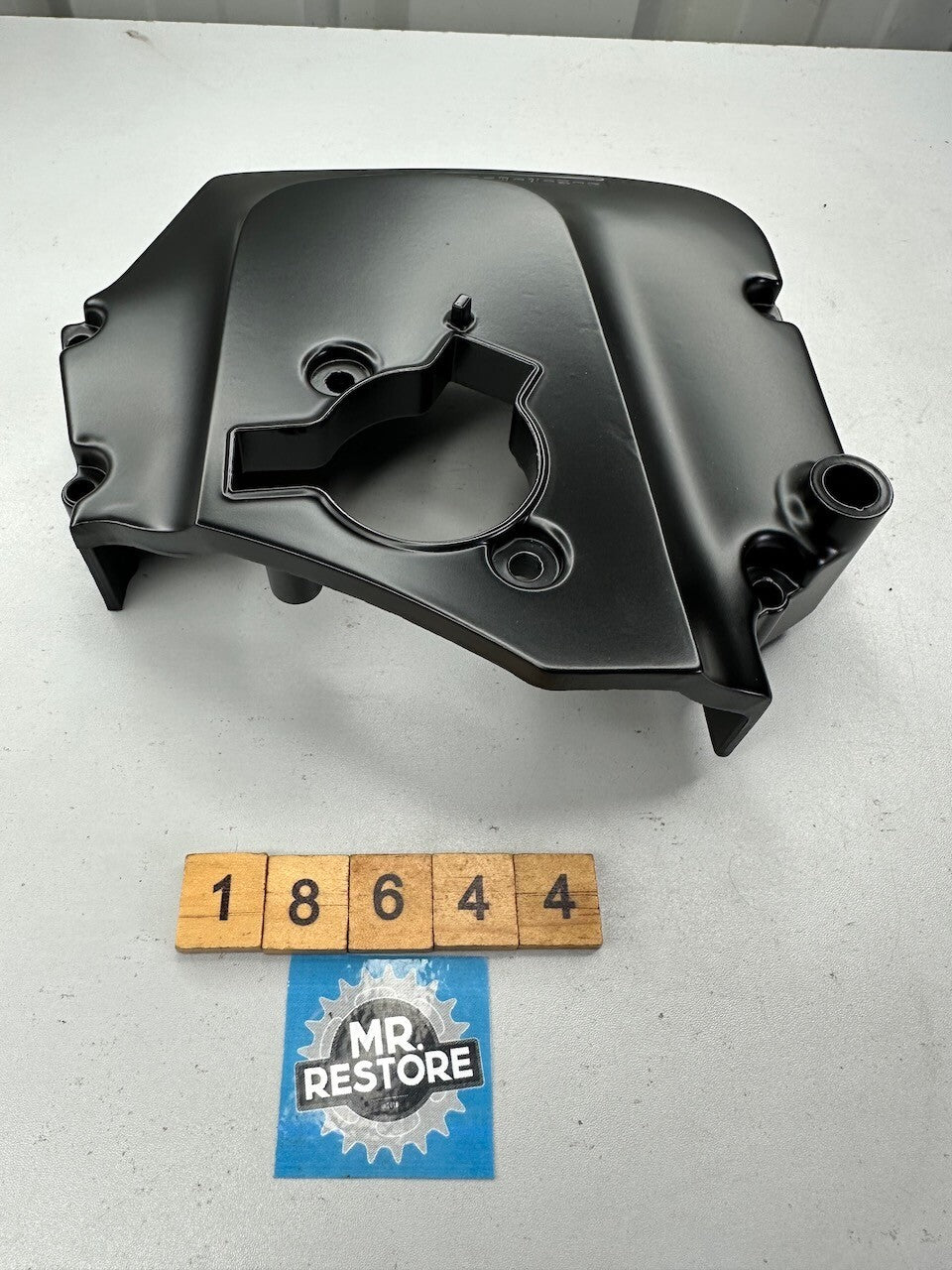 Suzuki GSX750 SF Engine Sprocket Cover - Repainted