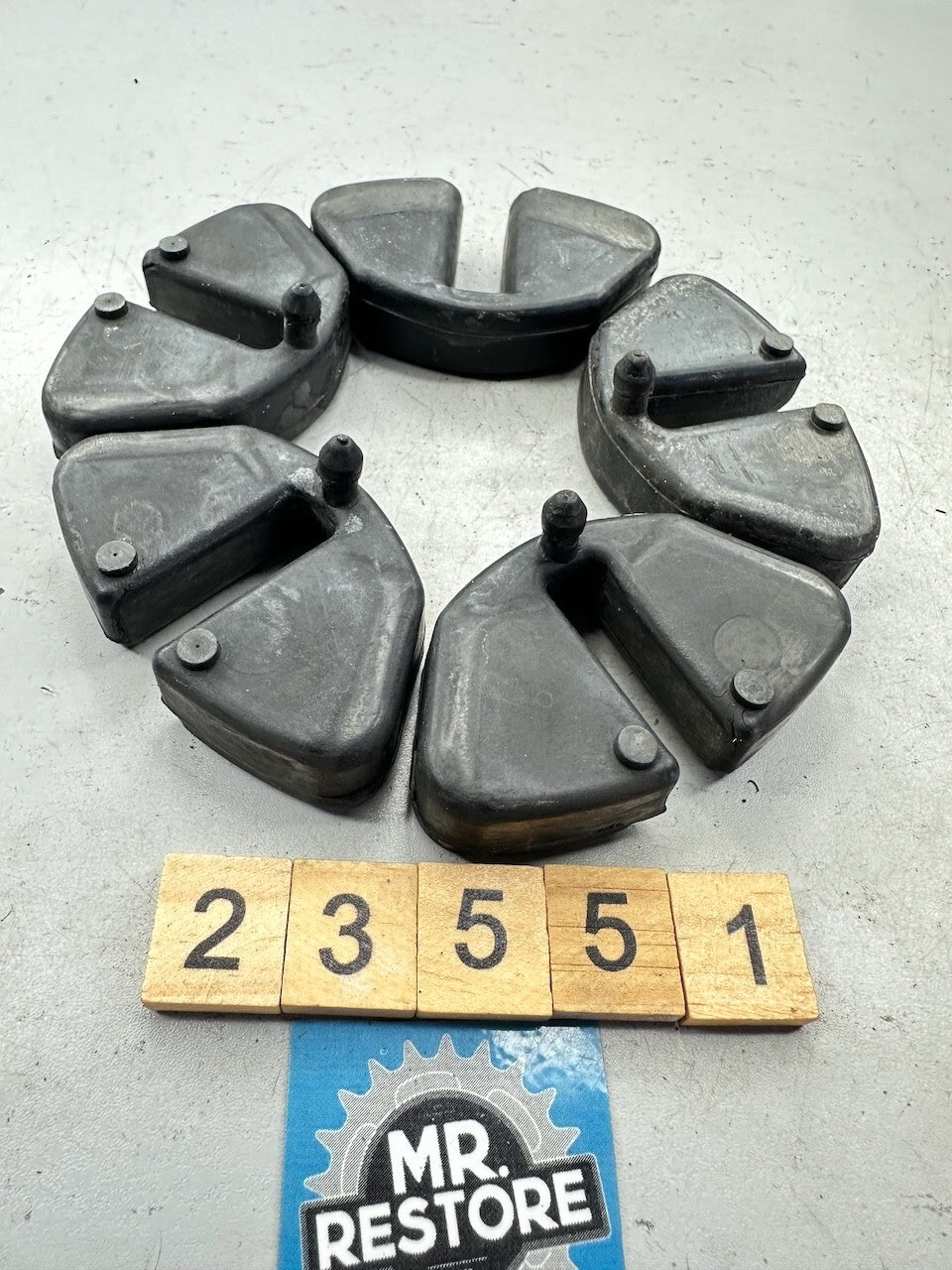 Suzuki GSF600 GSF250 Bandit GSXR400 GSX400 GSX250 Across - Rear Cush Rubber (x5)
