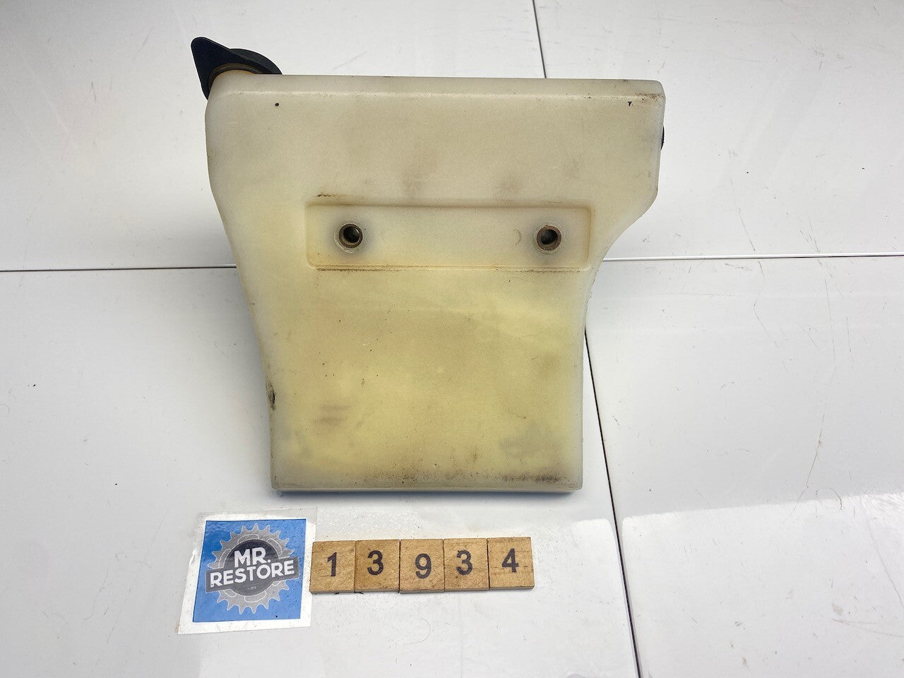 Triumph Tiger 900 T400 Coolant Reservoir & Cap