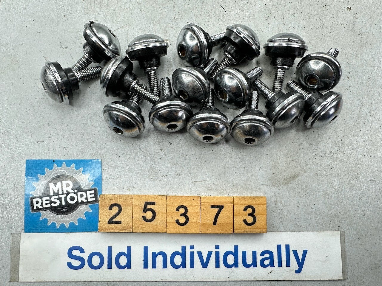 Yamaha V-Max 1200 VMX12 FZX750 Cylinder Head Rocker Cover Bolt, Mount & Washer