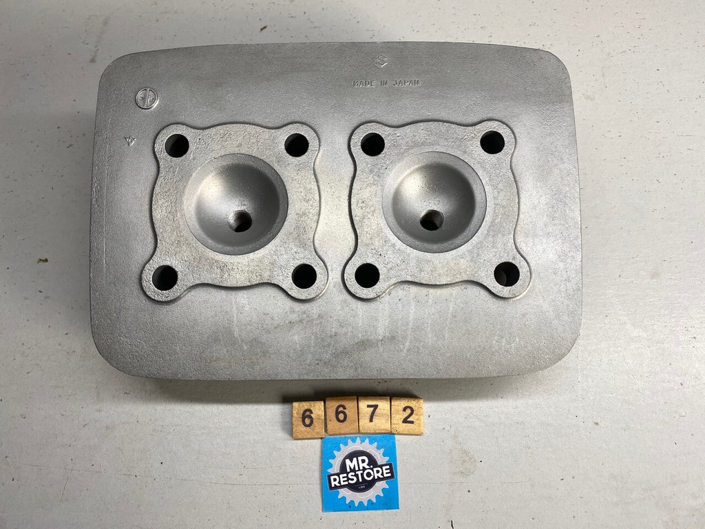 Suzuki GT250 A - 1973-1977 Cylinder Head - Vapour Blasted