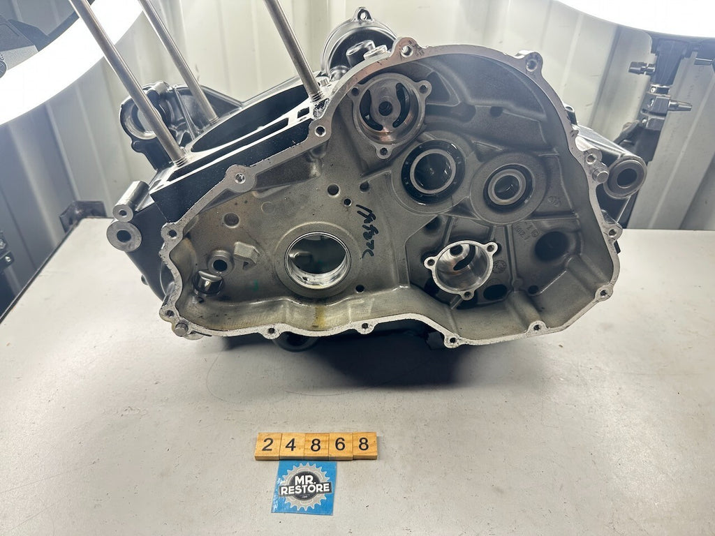 BMW G650GS '08-16' Crankcases 7700077