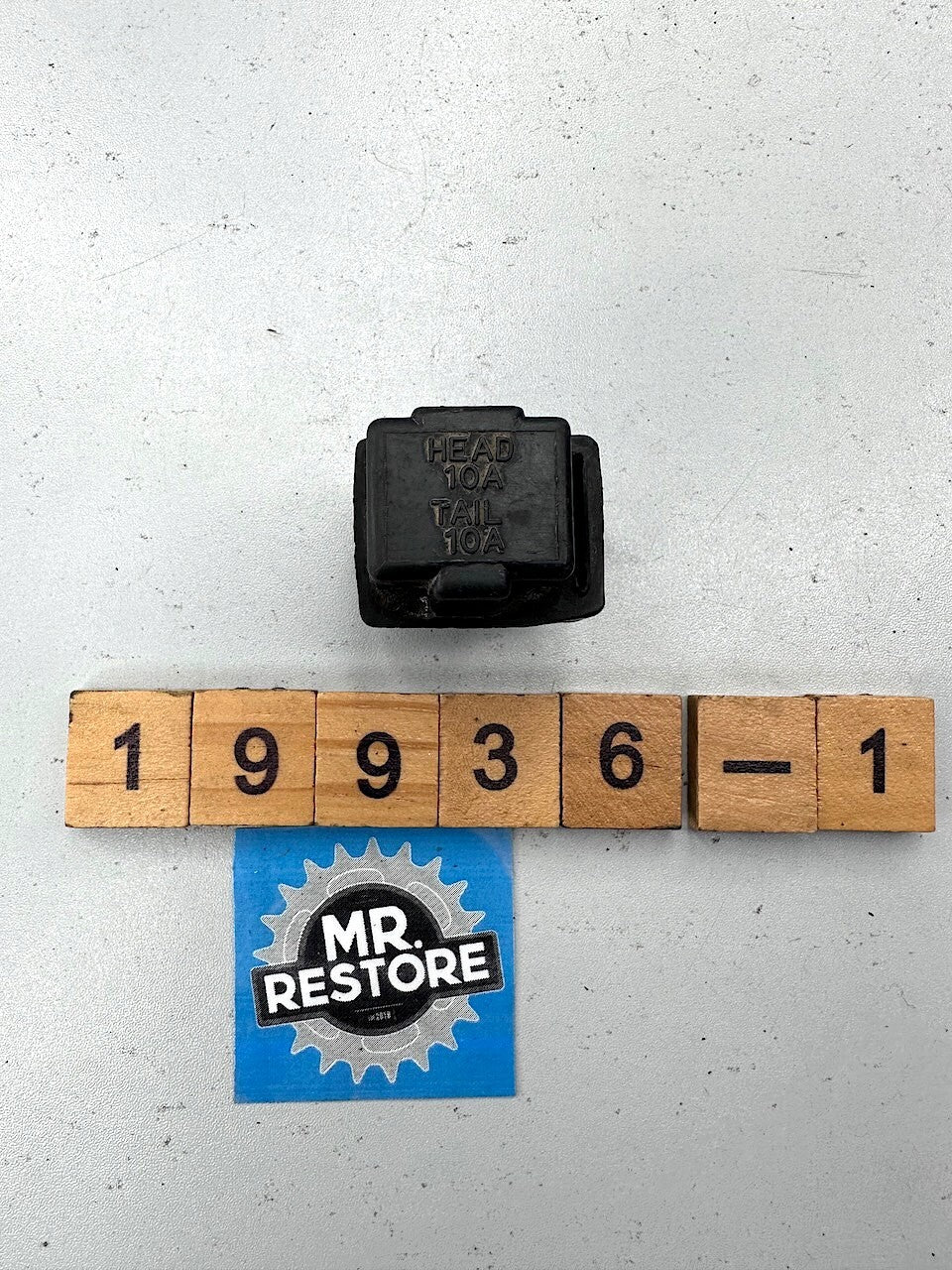 Suzuki RGV250 10A Head Tail Light Fuse Box
