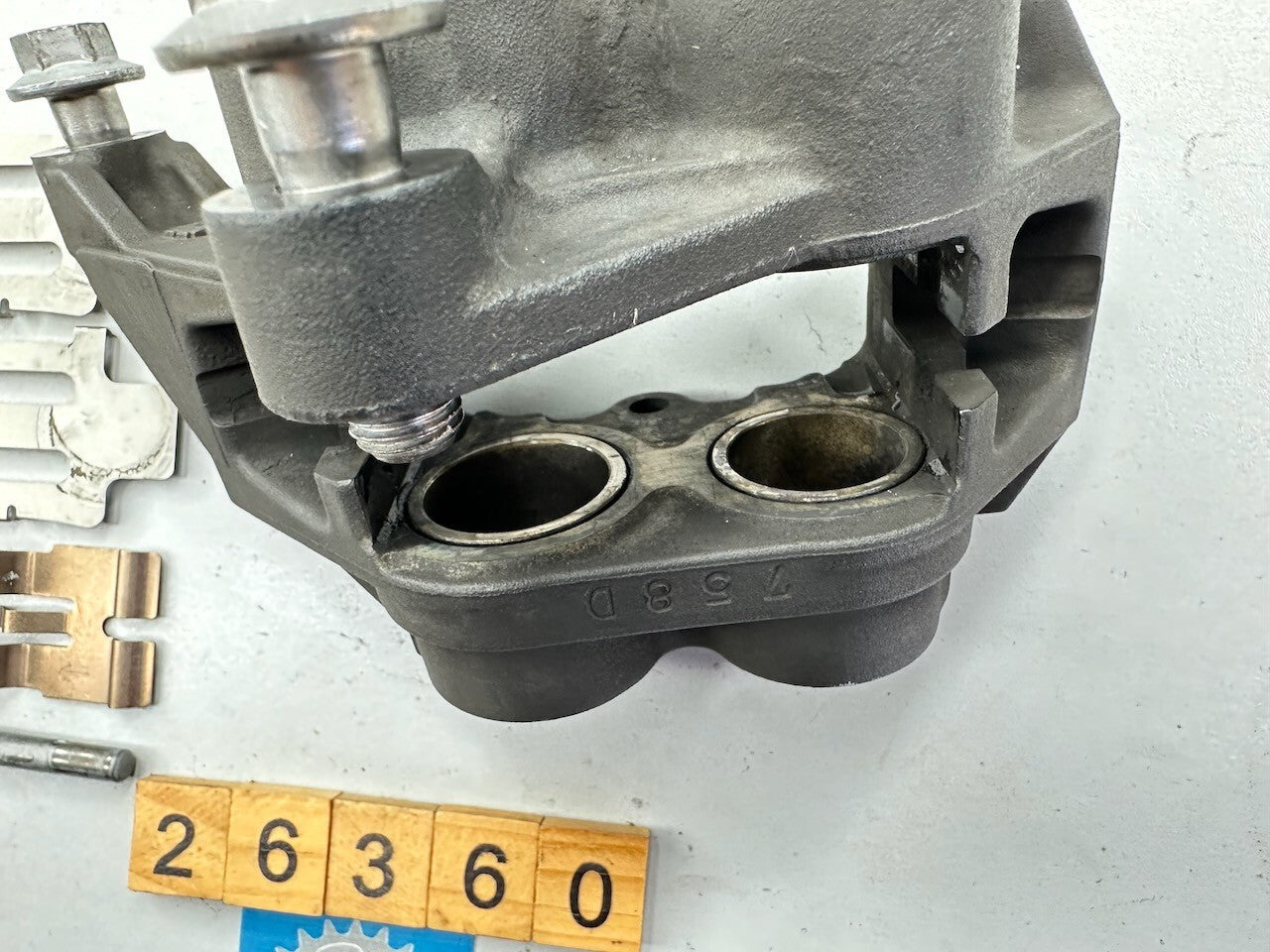 Yamaha XJR1300 05-10 XJR400 Front Left Brake Caliper 5UX-2580T-10 (tested)